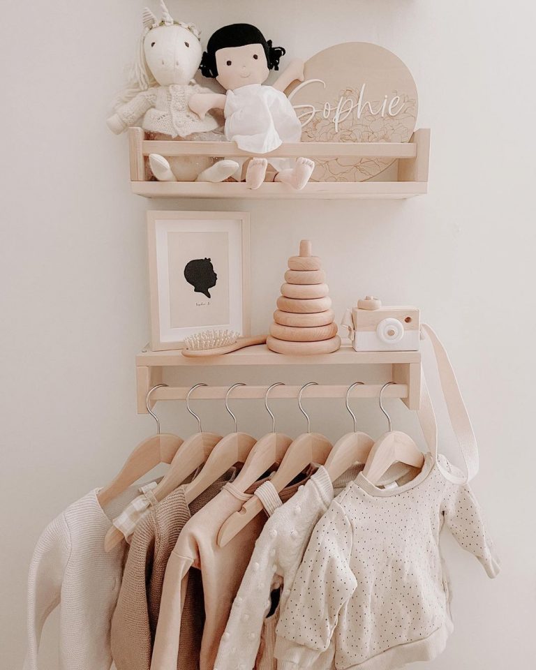 45+ Adorable Nursery Shelf Decor Ideas You Need To See