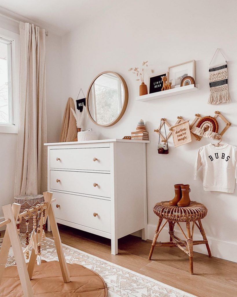 45+ Adorable Nursery Shelf Decor Ideas You Need To See