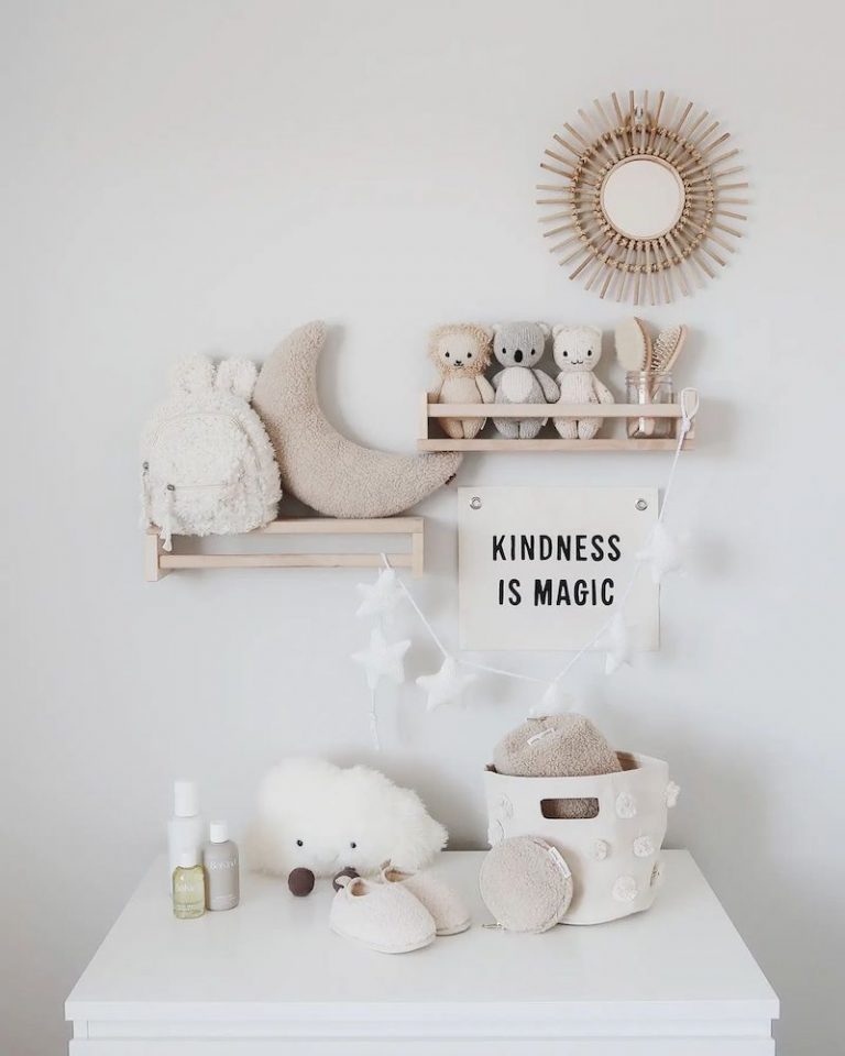 45+ Adorable Nursery Shelf Decor Ideas You Need To See