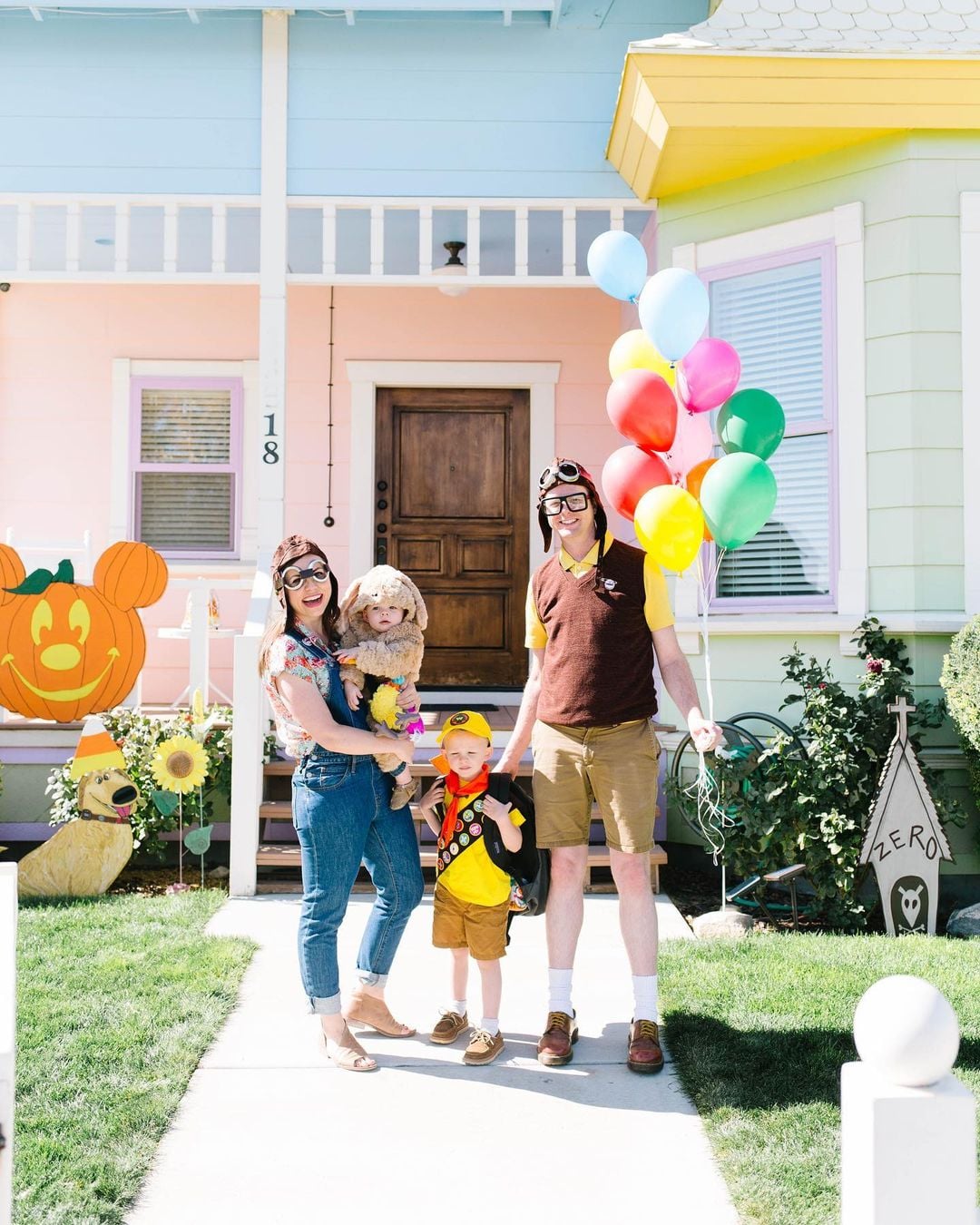 35+ *Cutest* Disney Family Halloween Costumes 2023