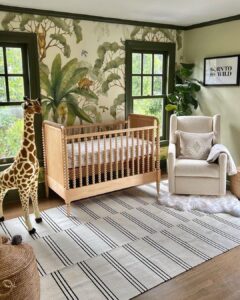 13+ Totally *Precious* Safari Nursery Rooms We’re Gushing Over