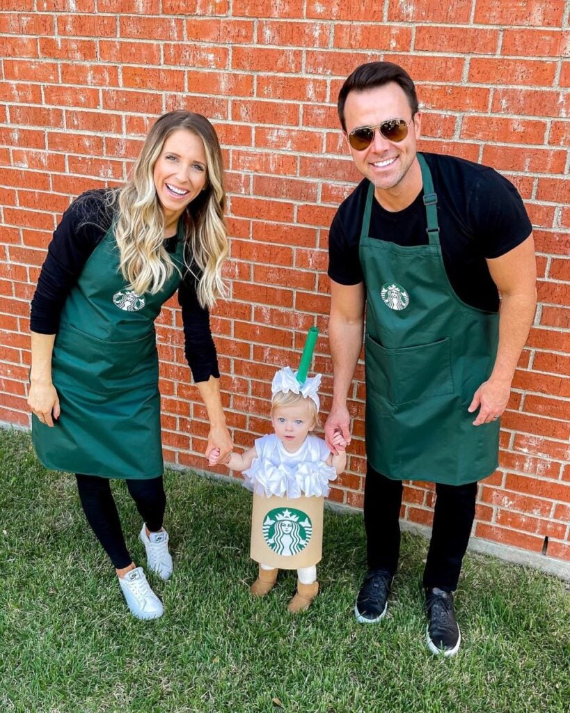 22+ *Adorable* Family Halloween Costumes for 2025