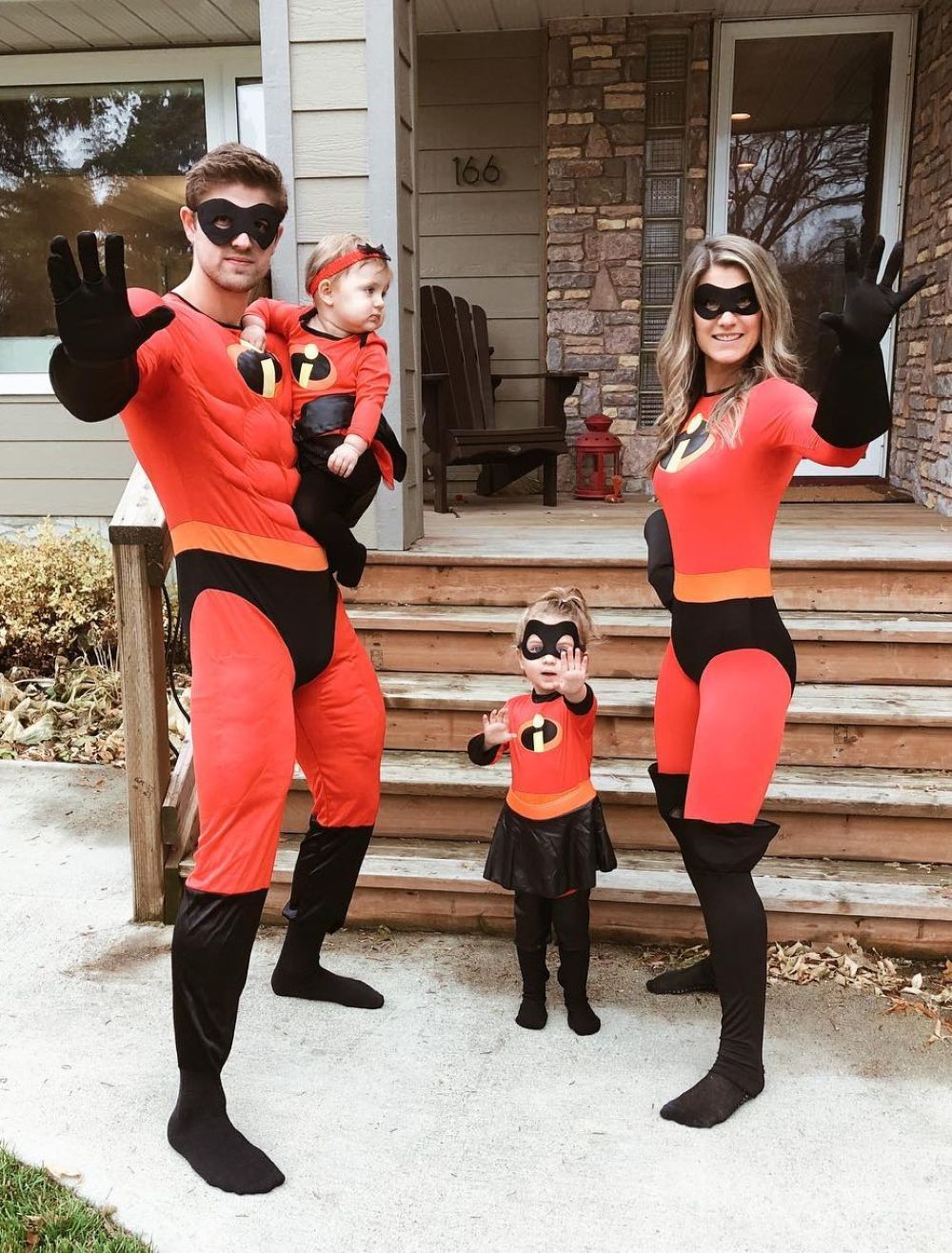22 Adorable Family Halloween Costumes For 2026 22 Adorable Family Halloween Costumes For 2026