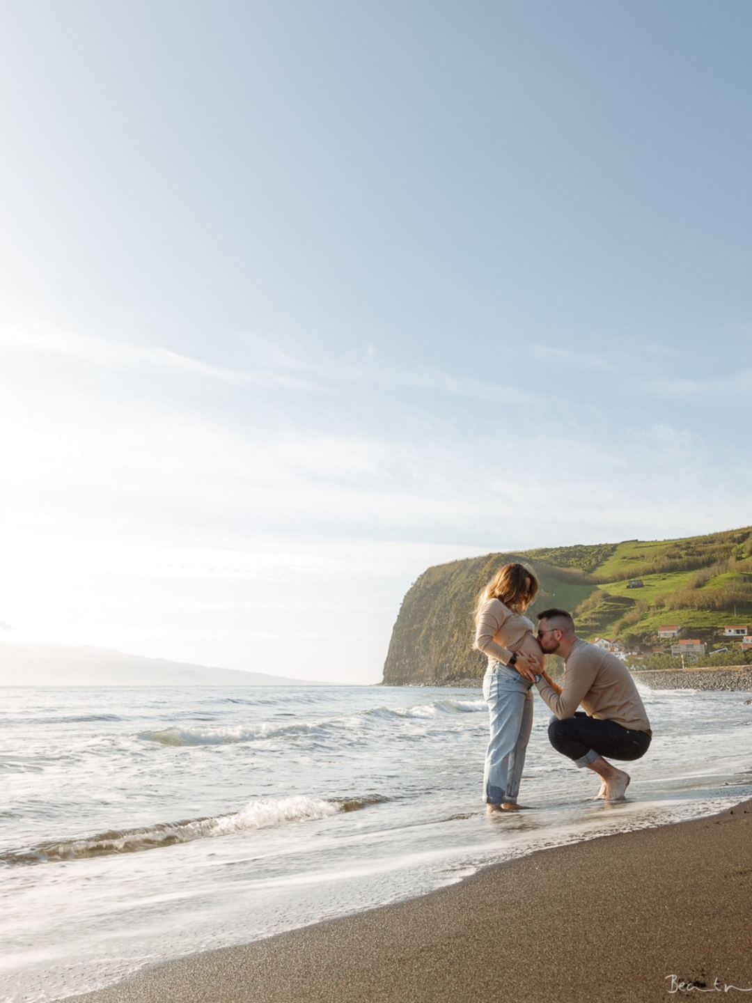 summer themed pregnancy photo