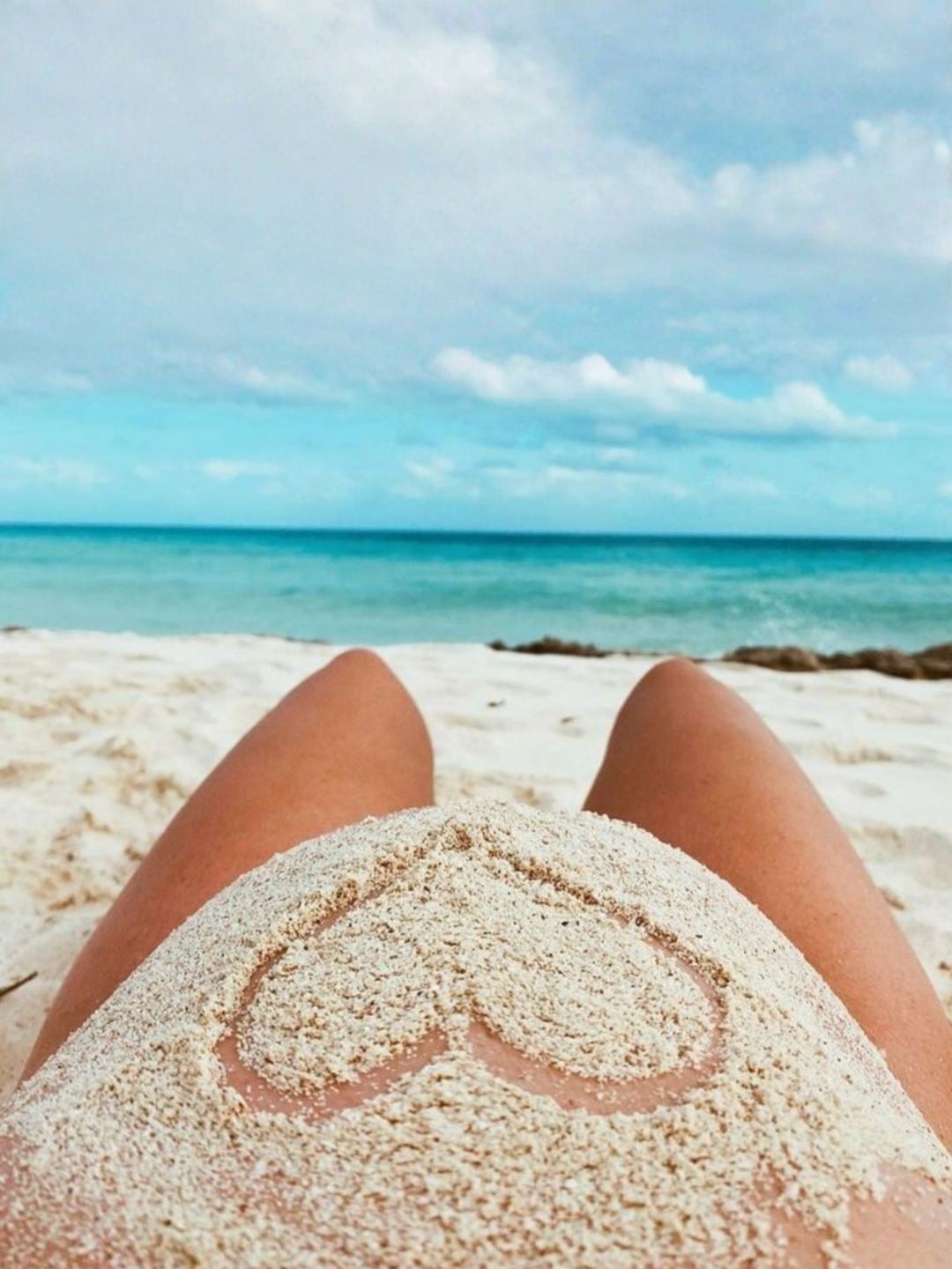 summer themed pregnancy photo