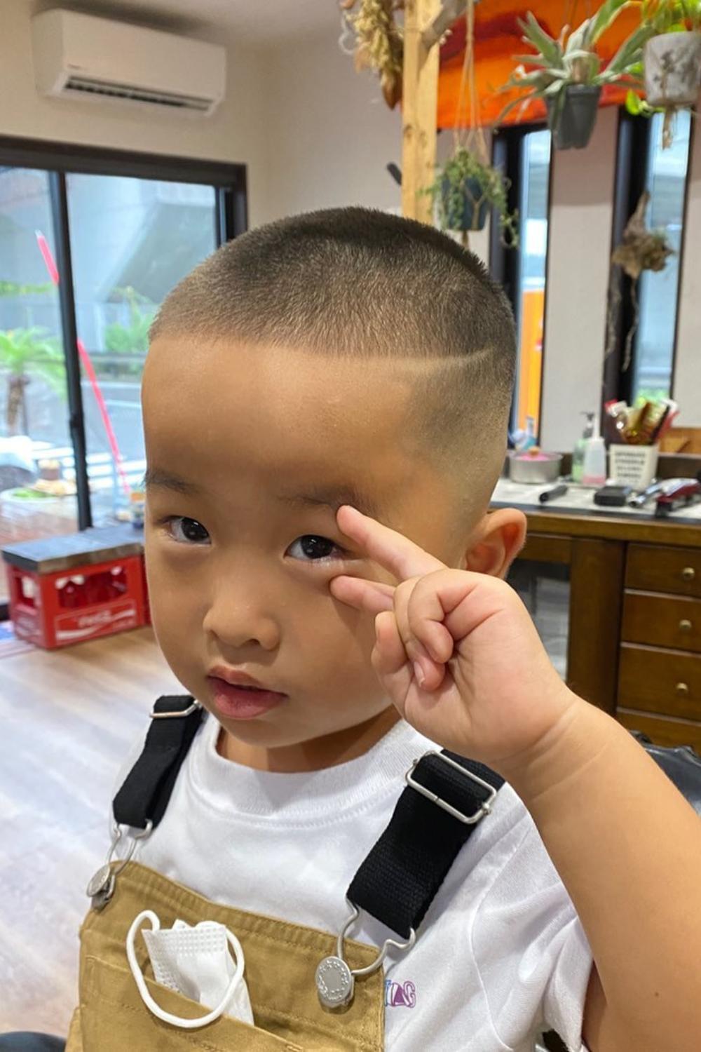 boy's haircut