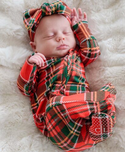 20+ Sweet Baby's First Christmas Traditions to Start This Year