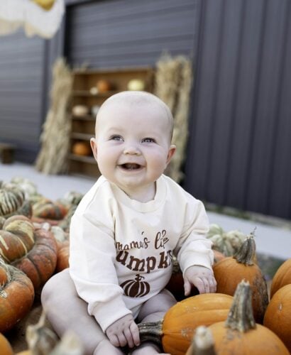 12+ Adorable Baby's First Thanksgiving Photo Ideas for 2026