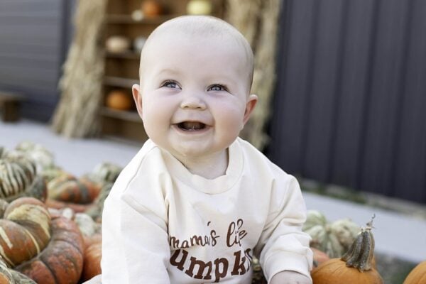12+ Adorable Baby's First Thanksgiving Photo Ideas for 2026